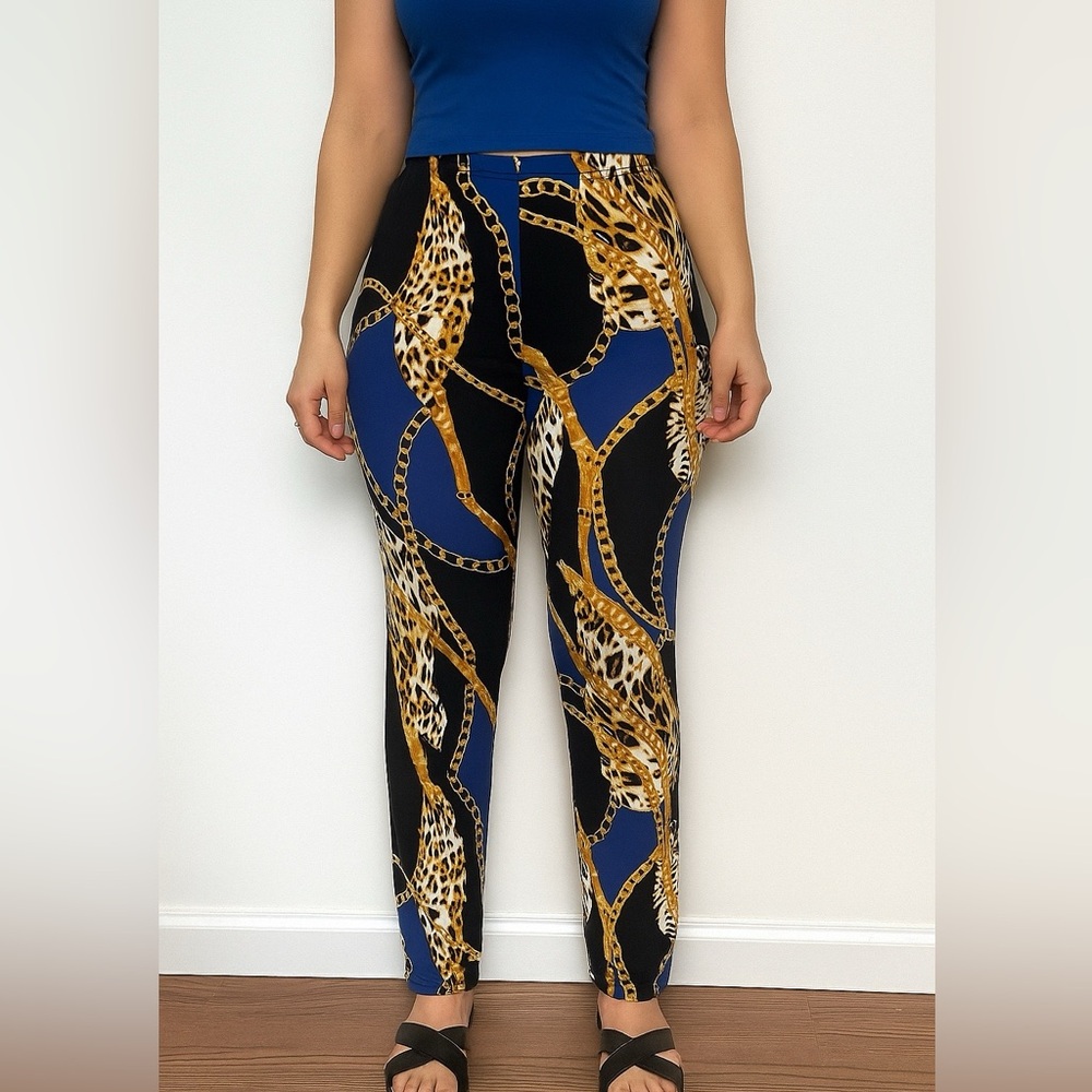 ✅🌹Women's Black and Blue Animal Print Leggings